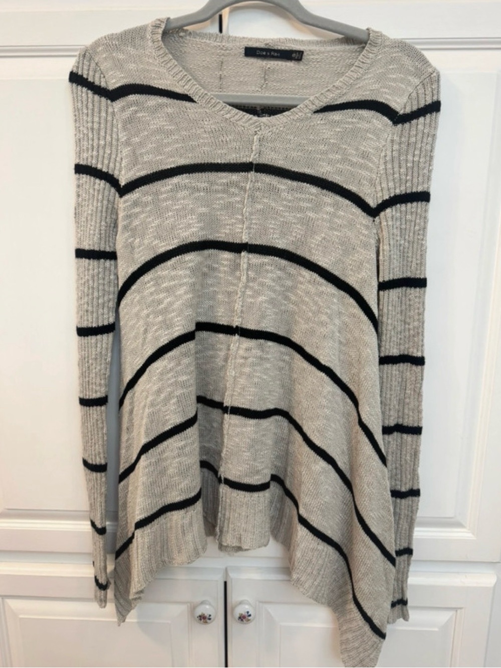 Doe & Rae women’s Striped V-Neck Women's Sweater - Grey with Black Stripes